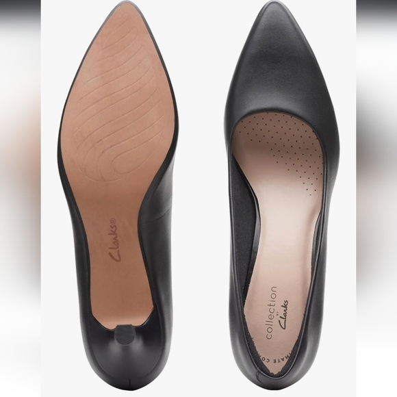 Classic Black Women's Pumps - Picture 8 of 16
